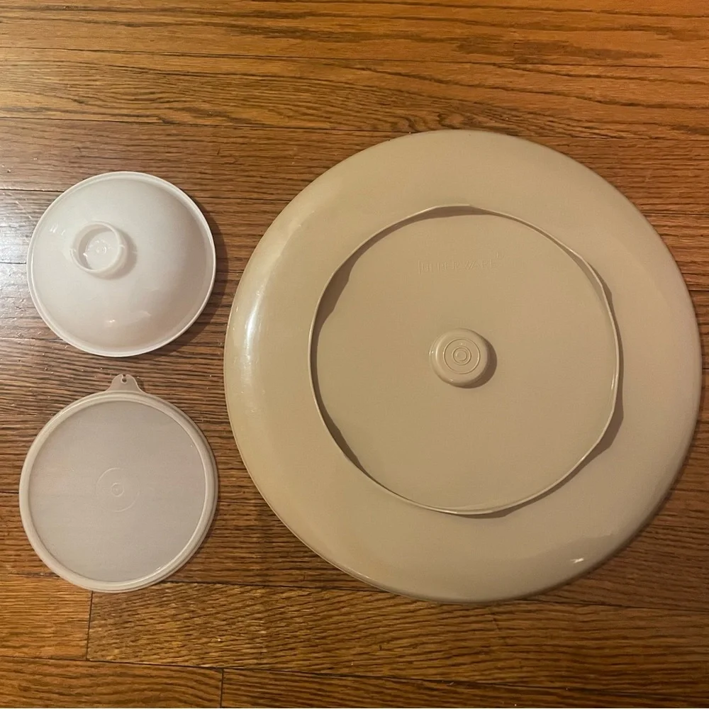 Vintage Tupperware Chip and Dip Storage Set